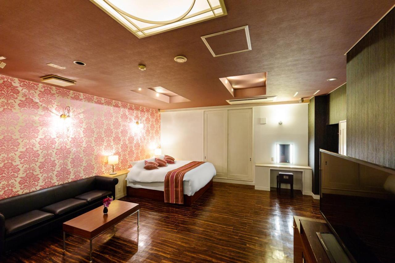 Hotel Love Jewel Kitakjusu Kültér fotó